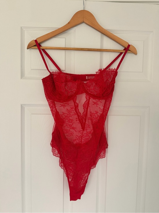 Victoria's Secret Other - Victoria’s Secret Red Lace Teddy 34B